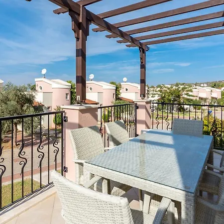 Apollonium Beach Flats And Villas